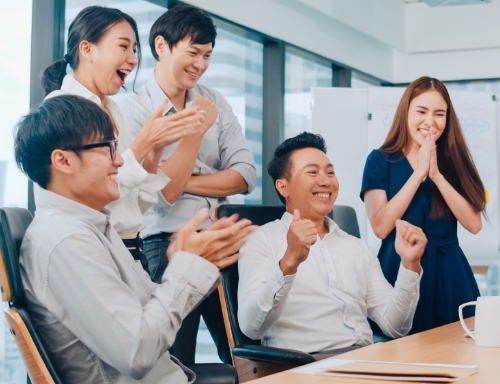 ��LEYU�پW�W�������L��